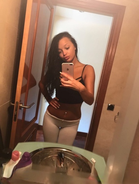 Bariş Otel Servisi Escort Berna ile VIP Buluşma